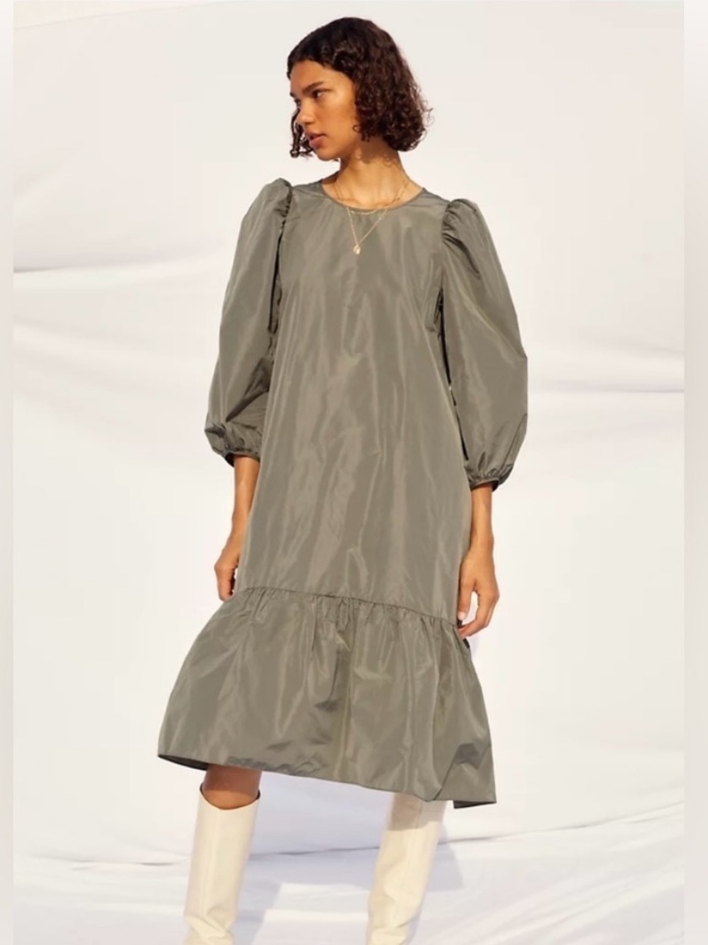 Aritzia Wilfred Sedona Ruffle Hem Swing Dress Balloon Sleeves Silver Gray Small
